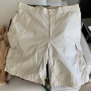 New Aigle shorts size 36